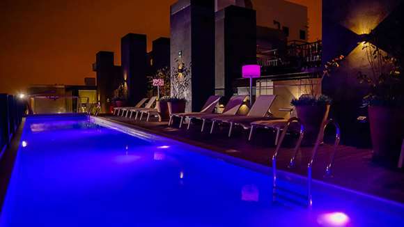 Innside Lima Miraflores Hotel, Lima, Peru, Swimming pool at night