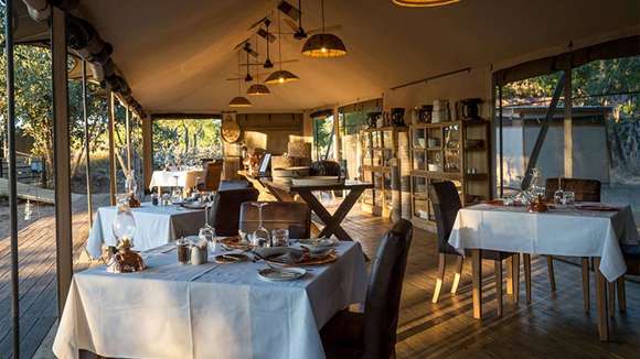 Wilderness Little Makalolo Camp, Hwange National Park, Zimbabwe, Restaurant