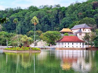 Temple Of The Tooth, Kandy