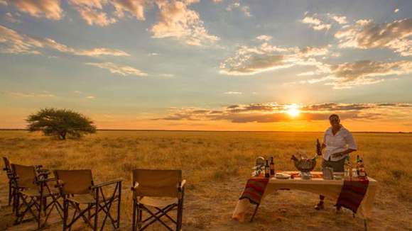 Tau Pan Camp, Central Kalahari, Botswana, Sunsert Drinks