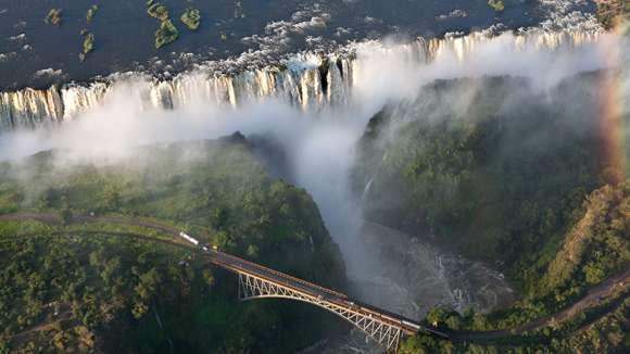 OE Shutterstock Victoria Falls On Helicopter 91693994