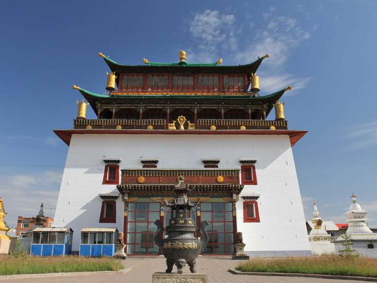 Istock 000019542804 Gandan Monastery Outside Main Temple Ulan Bator Mongolia