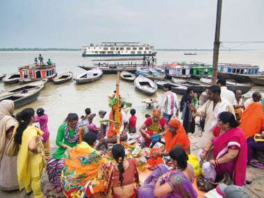 RV Rajmahal, River Ganges, India