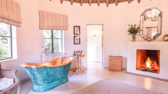 Mugie House, Laikipia, Namibia, Bathroom